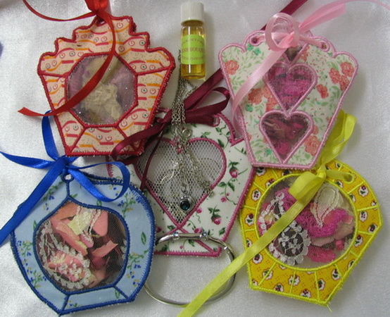 Appliqu Potpourri Bags